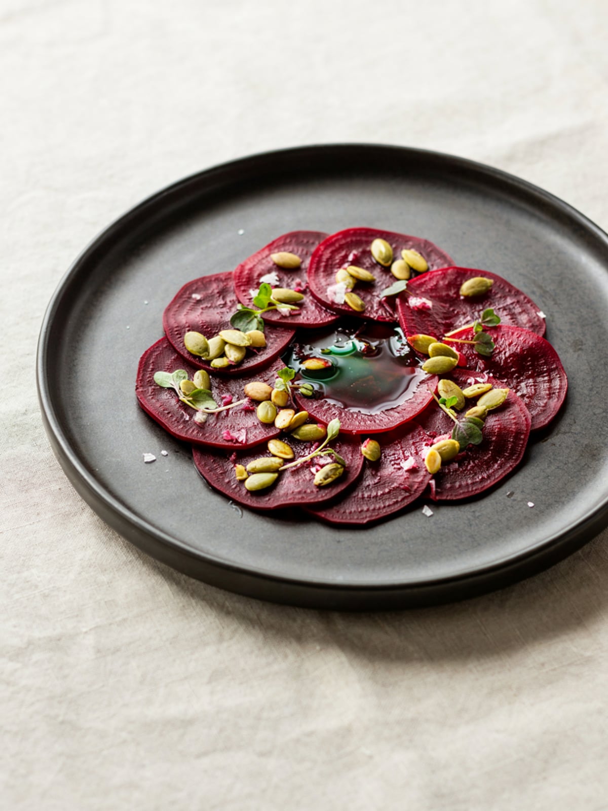 Carpaccio de remolacha con aceite de calabaza – galería 3