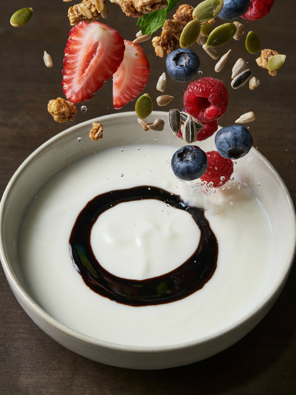 Bowl de yogur con aceite de calabaza – galería 3